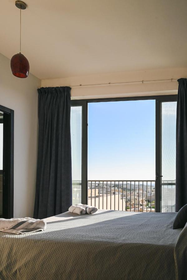 Anici Crt Penthouse 4 - With Private Rooftop Pool Victoria Exterior foto